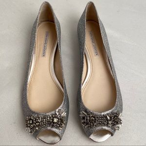 Vera Wang Lavender silver sparkle open toe flats 9
